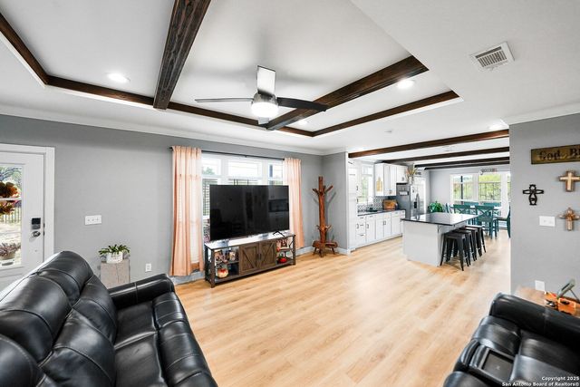 192 County Road 5635, Castroville, TX 78009