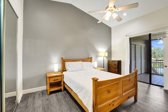 10631 NW 14th Street 212, Plantation, FL 33322