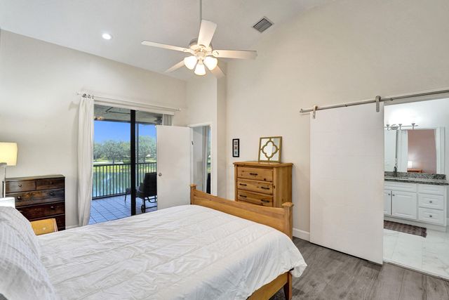10631 NW 14th Street 212, Plantation, FL 33322