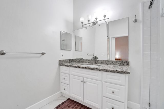 10631 NW 14th Street 212, Plantation, FL 33322