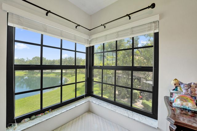 10631 NW 14th Street 212, Plantation, FL 33322