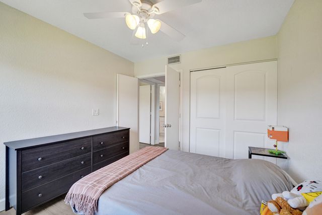 10631 NW 14th Street 212, Plantation, FL 33322