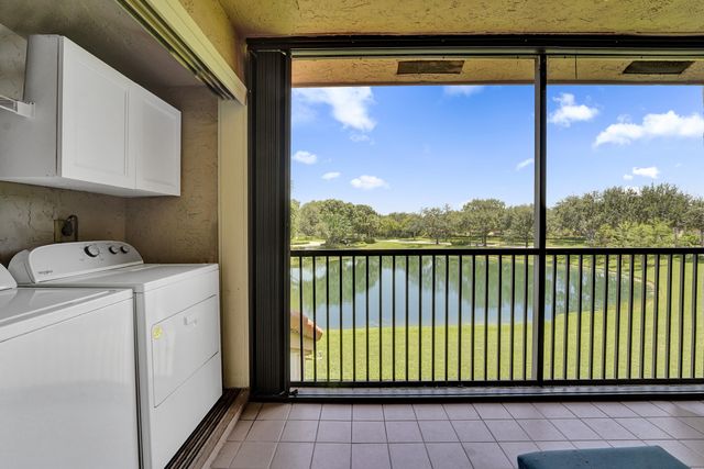 10631 NW 14th Street 212, Plantation, FL 33322