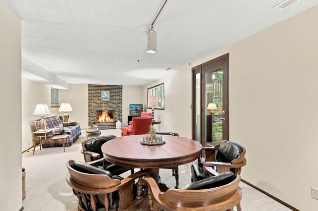 12808 Woodview Lane, Burnsville, MN 55337