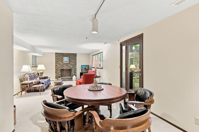 12808 Woodview Lane, Burnsville, MN 55337