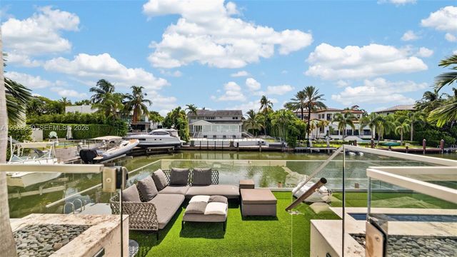 6819 Sunrise Place, Coral Gables, FL 33133