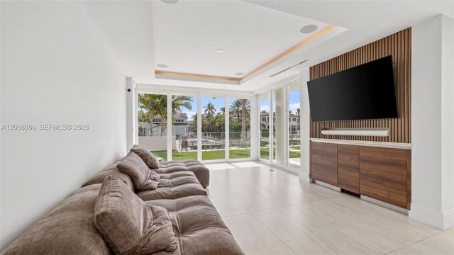 6819 Sunrise Place, Coral Gables, FL 33133