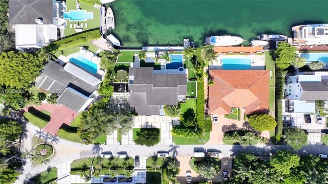 6819 Sunrise Place, Coral Gables, FL 33133