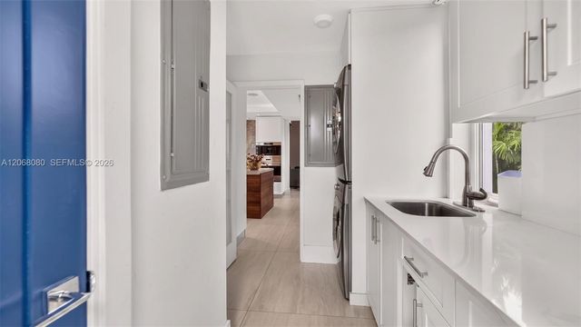 6819 Sunrise Place, Coral Gables, FL 33133