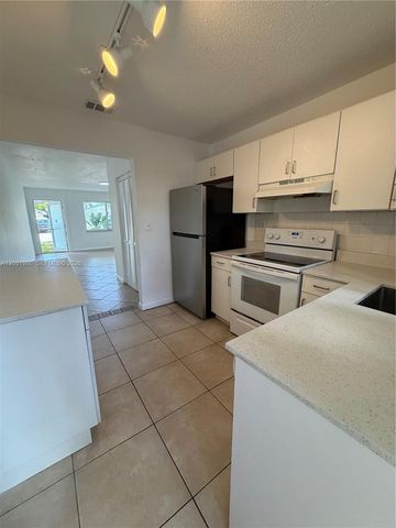 1831 SW 24th St W, Fort Lauderdale, FL 33315