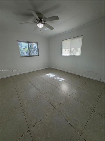 1831 SW 24th St W, Fort Lauderdale, FL 33315