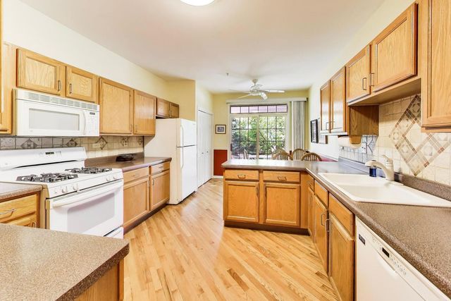 7404 LINCOLN Avenue B, Skokie, IL 60076