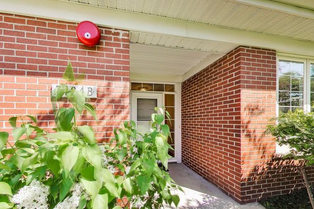7404 LINCOLN Avenue B, Skokie, IL 60076