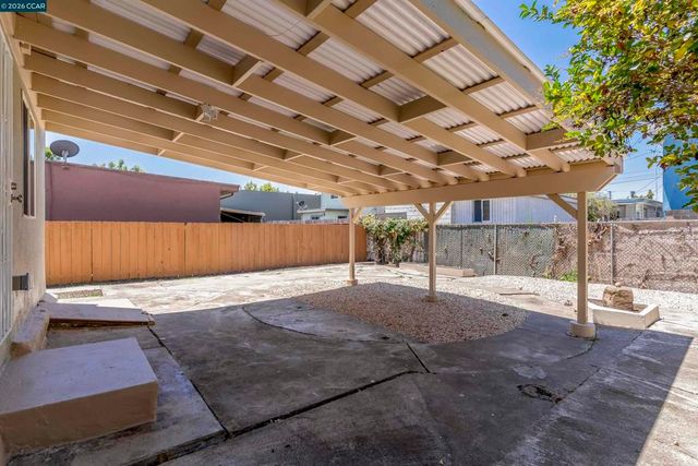 329 45Th St, Richmond, CA 94805