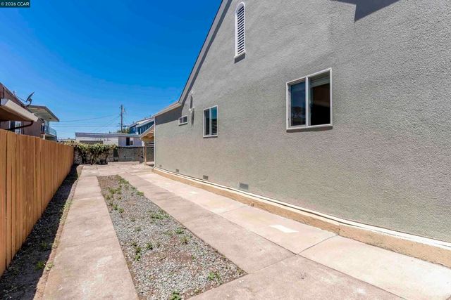 329 45Th St, Richmond, CA 94805