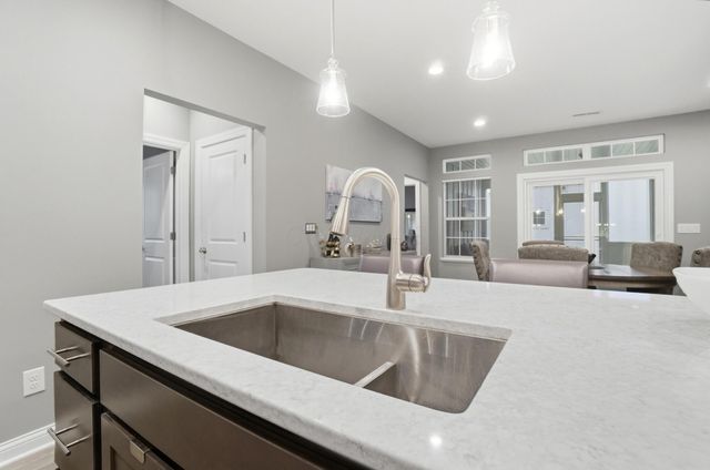 7044 Inchcape Lane, 14 14, Dublin, OH 43016