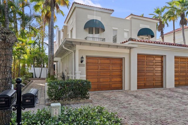 1123 ABBEYS WAY, Tampa, FL 33602