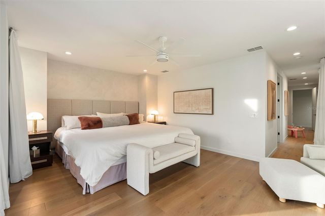 1123 ABBEYS WAY, Tampa, FL 33602