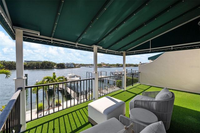 1123 ABBEYS WAY, Tampa, FL 33602