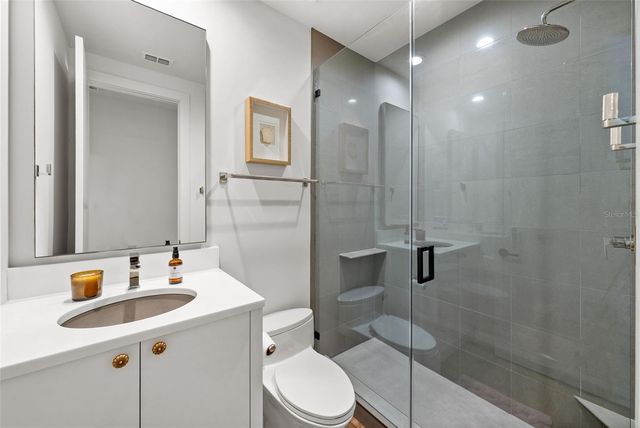 1123 ABBEYS WAY, Tampa, FL 33602