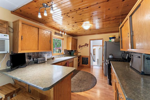 1049 2nd Street, Saint Paul Park, MN 55071