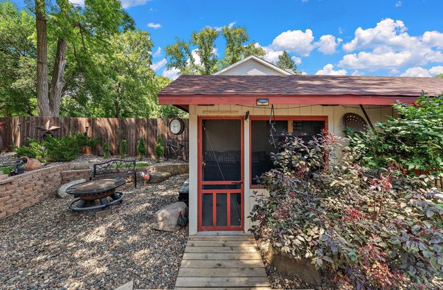 1049 2nd Street, Saint Paul Park, MN 55071