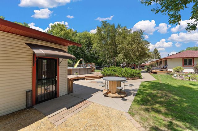 1049 2nd Street, Saint Paul Park, MN 55071