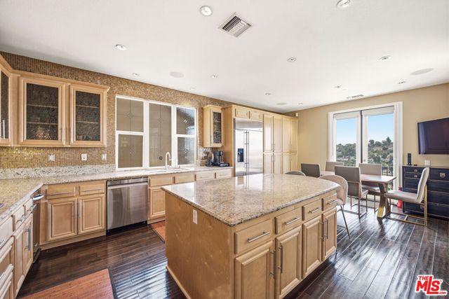 868 Kingsford Street, Monterey Park, CA 91754