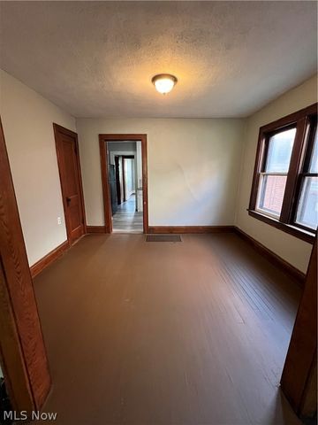 1742 Ford Avenue 1, Akron, OH 44305
