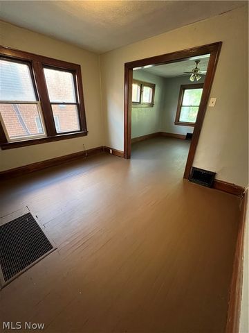 1742 Ford Avenue 1, Akron, OH 44305