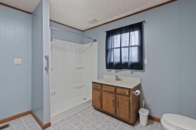 154 Potter Place Road NW, Charleston, TN 37310