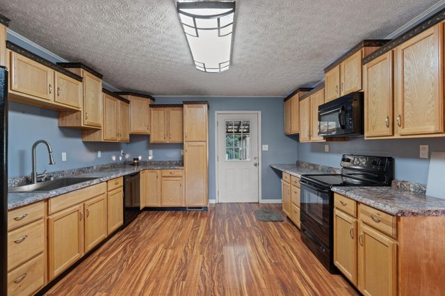 154 Potter Place Road NW, Charleston, TN 37310