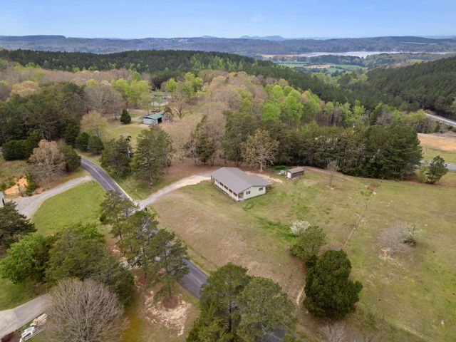 154 Potter Place Road NW, Charleston, TN 37310