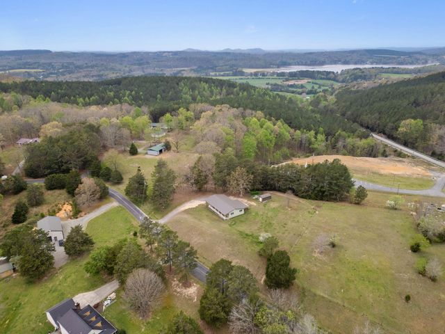 154 Potter Place Road NW, Charleston, TN 37310