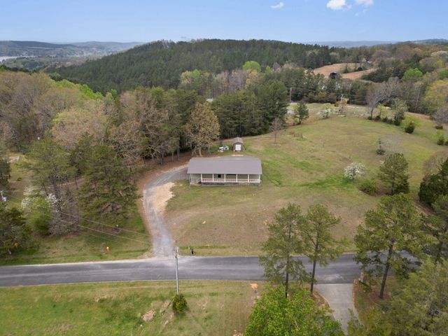 154 Potter Place Road NW, Charleston, TN 37310