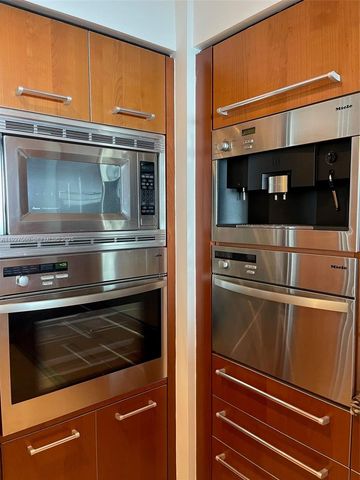 1331 Brickell Bay Dr 3607, Miami, FL 33131