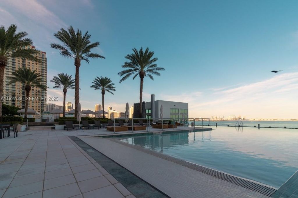 1331 Brickell Bay Dr 3607, Miami, FL 33131