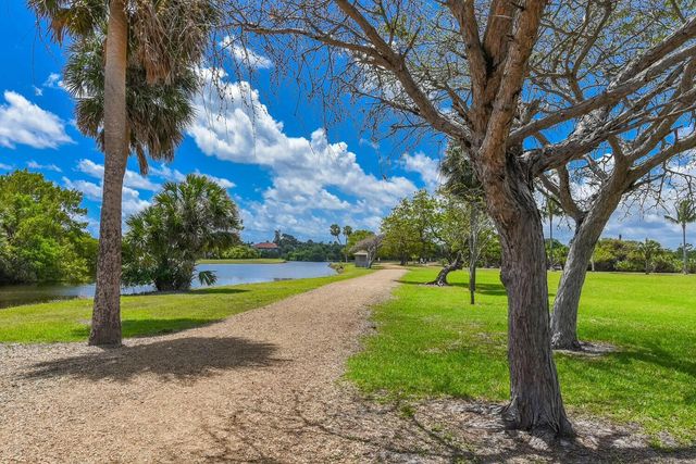 353 S US Hwy 1 B306, Jupiter, FL 33477