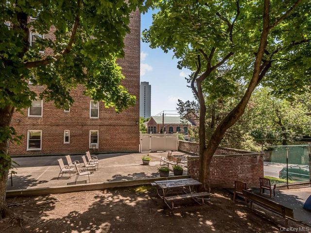 5601 Riverdale Avenue 3R, Bronx, NY 10471