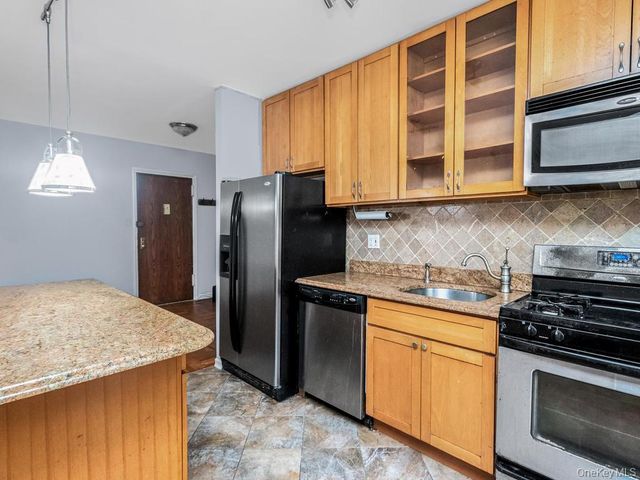 5601 Riverdale Avenue 3R, Bronx, NY 10471