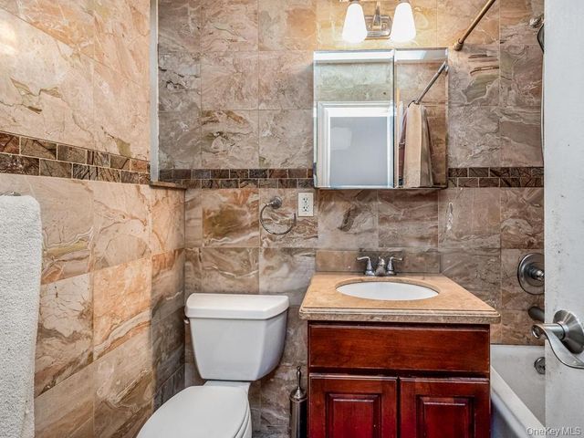 5601 Riverdale Avenue 3R, Bronx, NY 10471