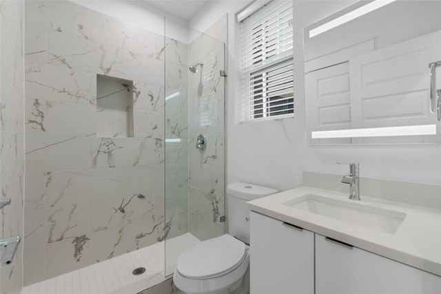 513 Schweikhardt Street, Houston, TX 77020