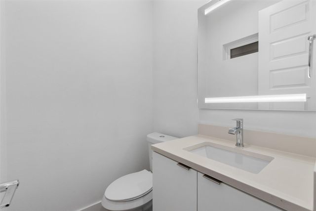 513 Schweikhardt Street, Houston, TX 77020