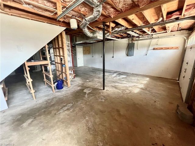 689 Lanier Road, Lexington, NC 27295