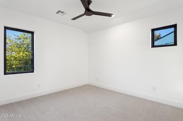 6330 N 10TH Drive, Phoenix, AZ 85013