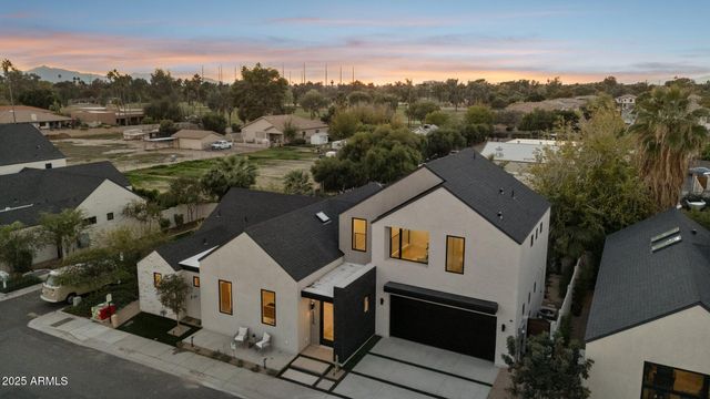 6330 N 10TH Drive, Phoenix, AZ 85013