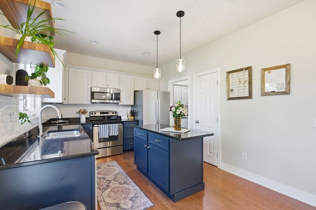7206 Meadowgrass Court SE, Caledonia, MI 49316