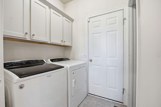 7206 Meadowgrass Court SE, Caledonia, MI 49316