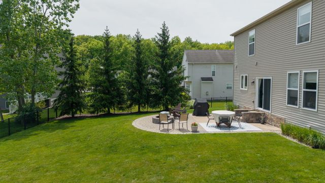7206 Meadowgrass Court SE, Caledonia, MI 49316