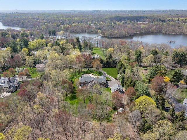 182 Taconic Road, Greenwich, CT 06831